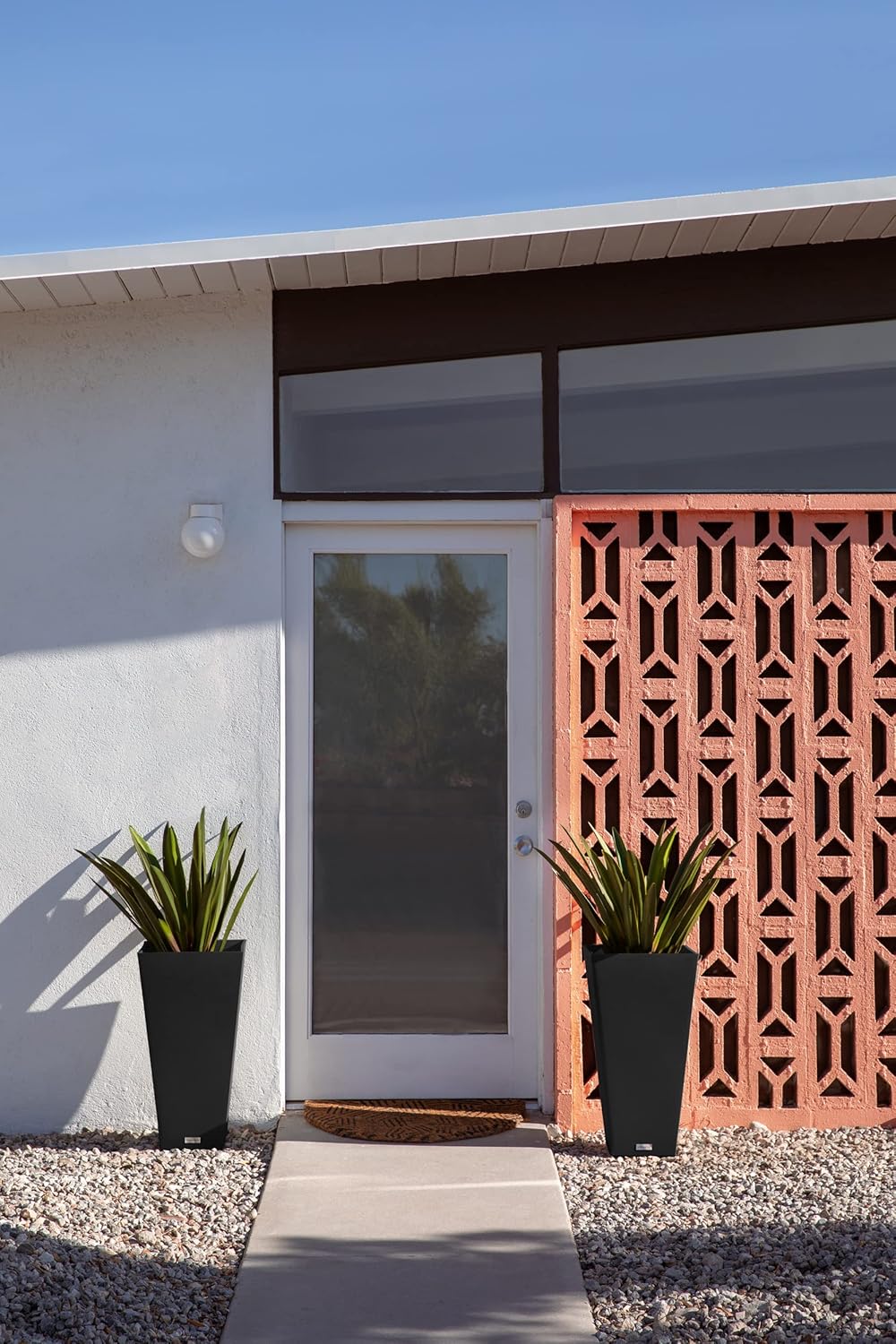 Veradek V-Resin Indoor/Outdoor Taper Planter, Set of 2 (30 inch, Black) - Image 5